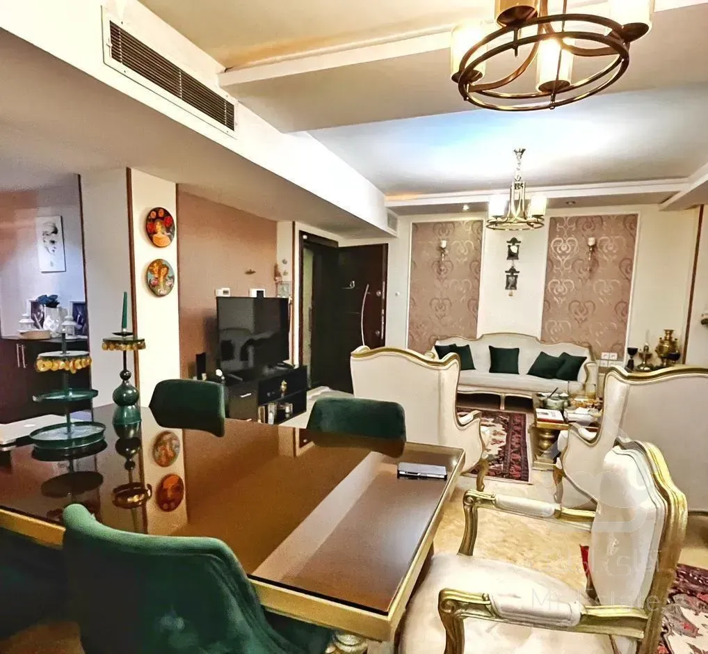 ۱۳۰متر غرق نور و دسترسی به همه مراکز