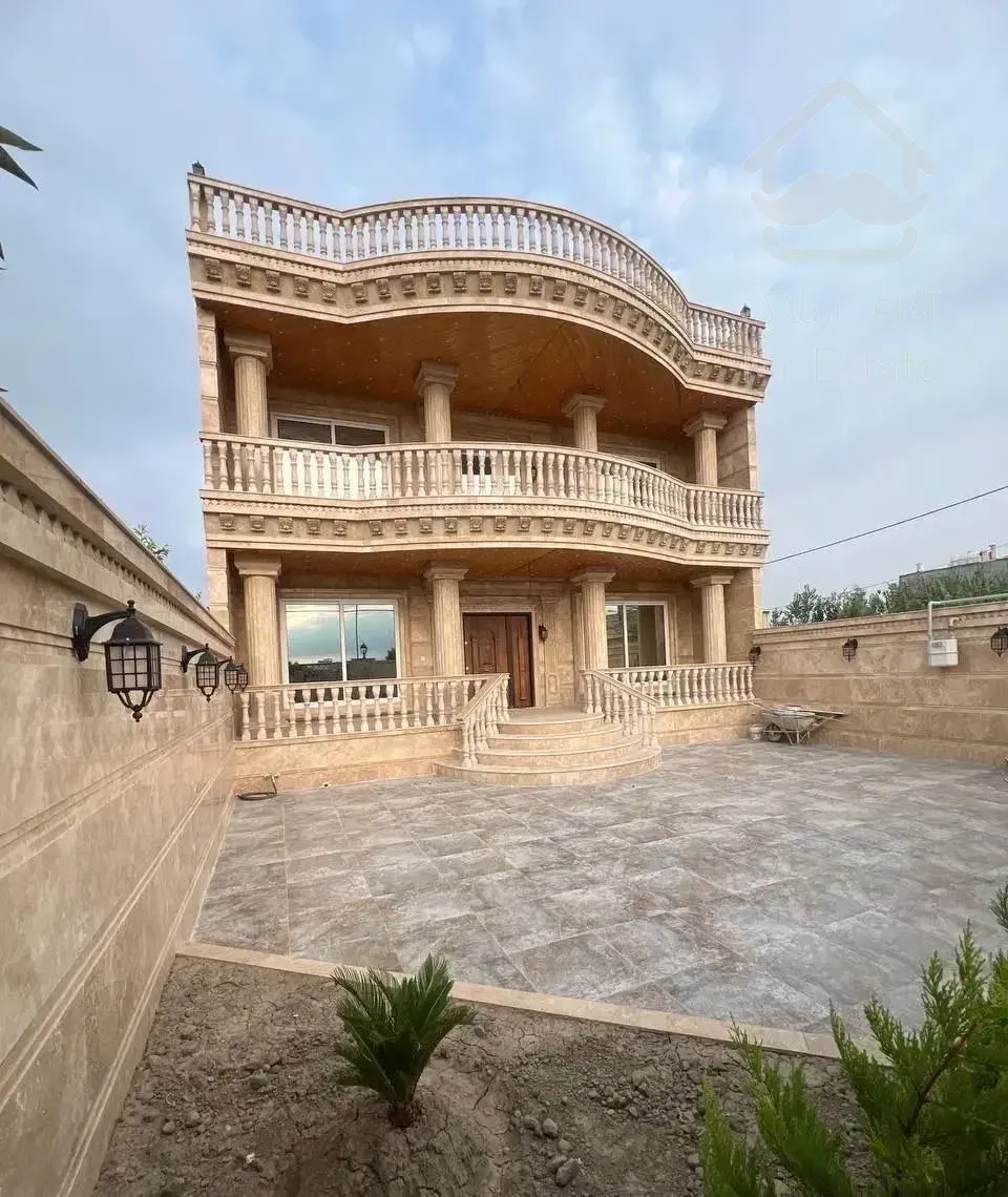 اقامت شاهانه در ویلا استخردار قلب نوار ساحلی