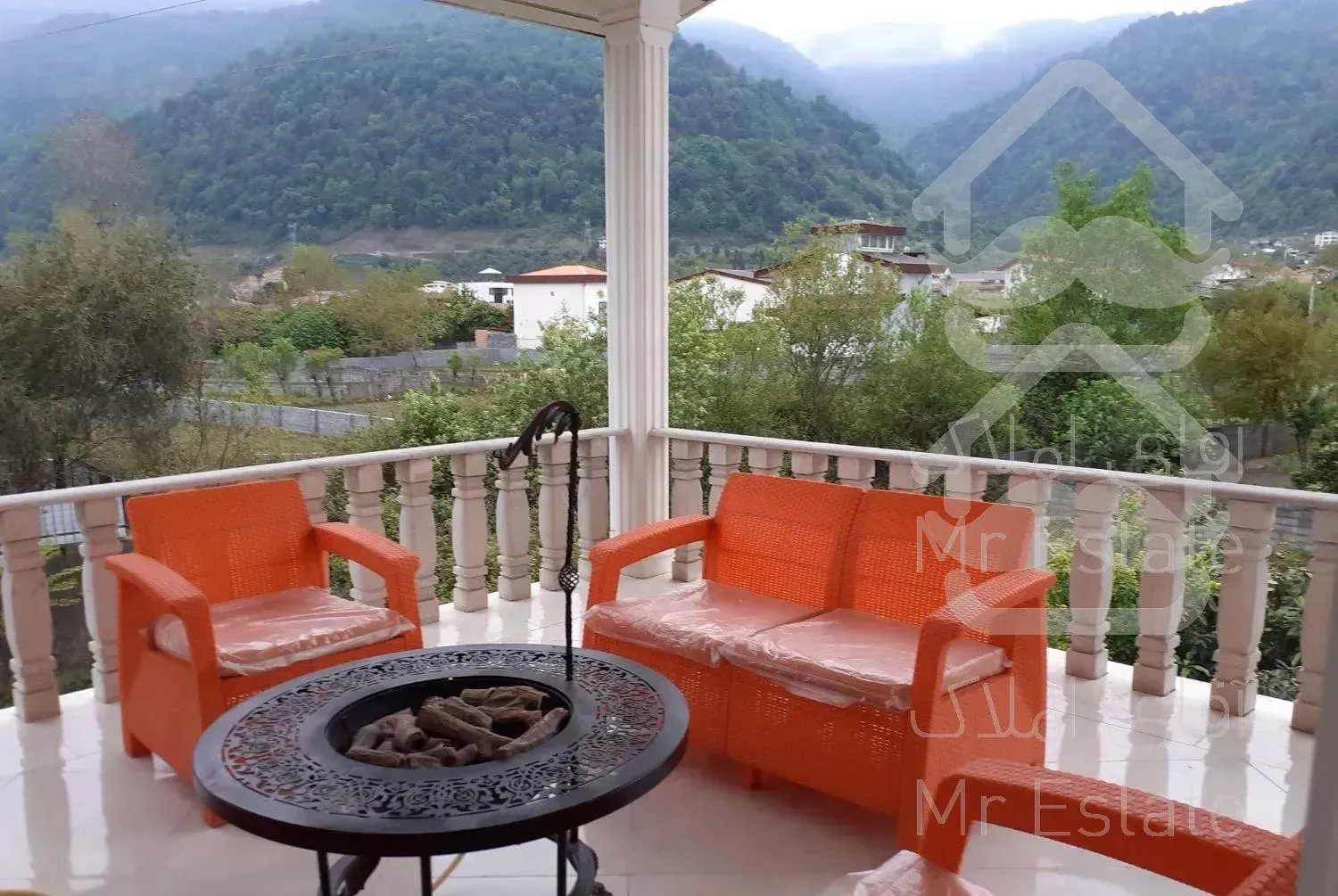 ویلا با استخر اب داع ۴ خواب با چشم انداز زیبا