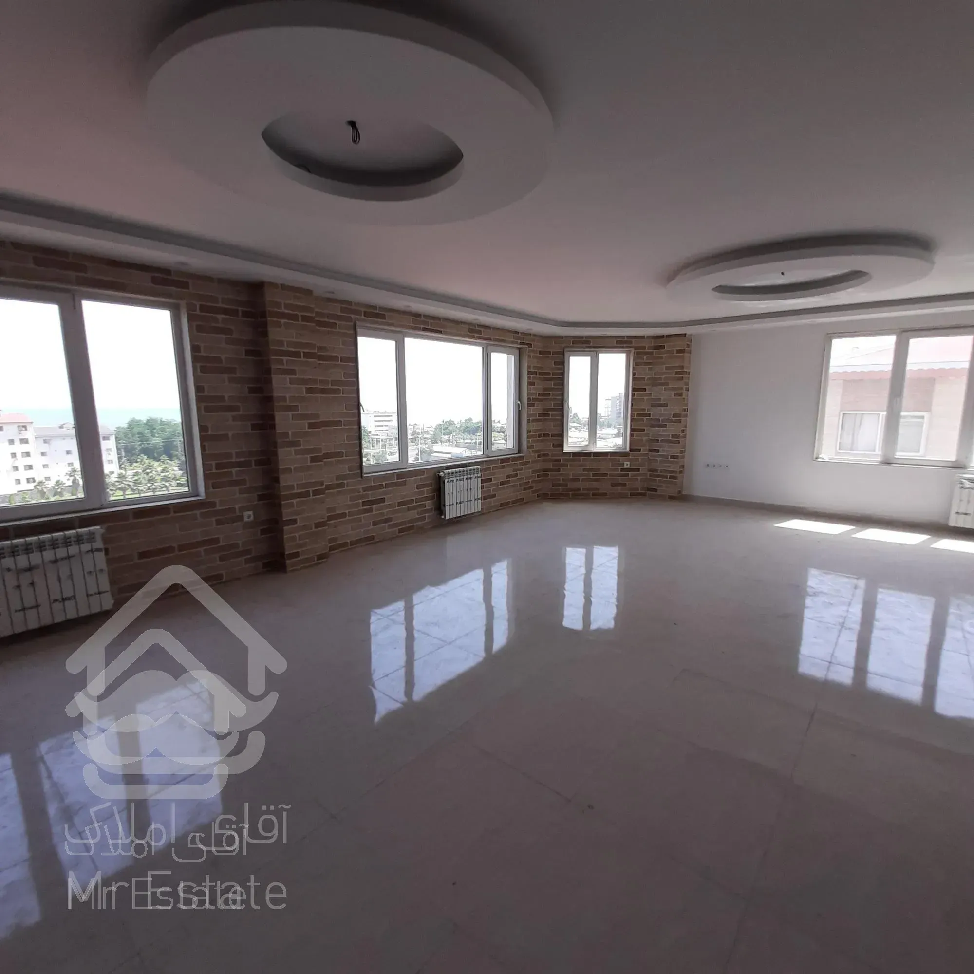 فروش واحدسه خوابه ۱۵۸ متری با وبو ابدی دریا بندر انزلی