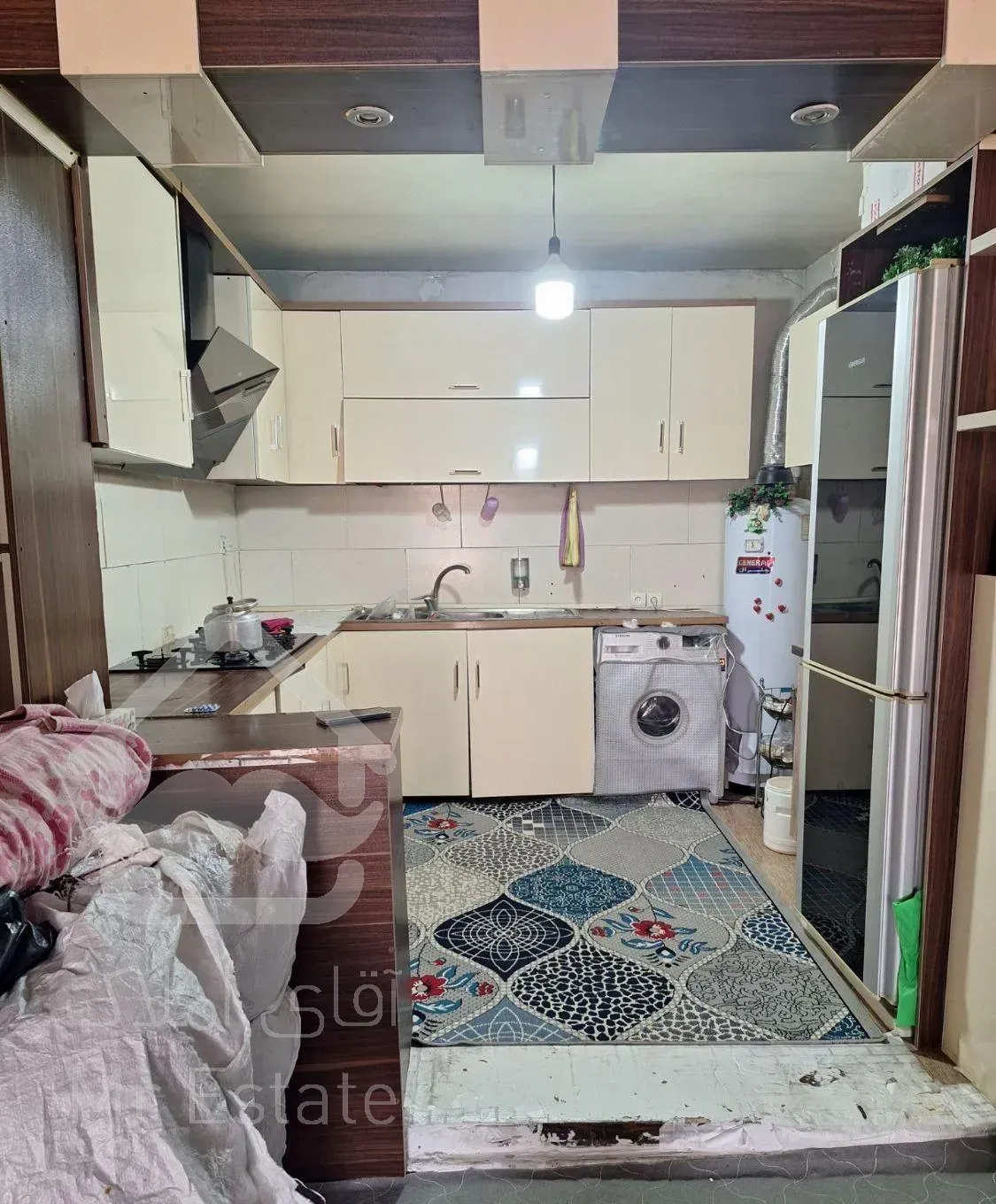 رهن آپارتمان ۷۵ متری ۱ خوابه طبقه ۲ در بهارستان