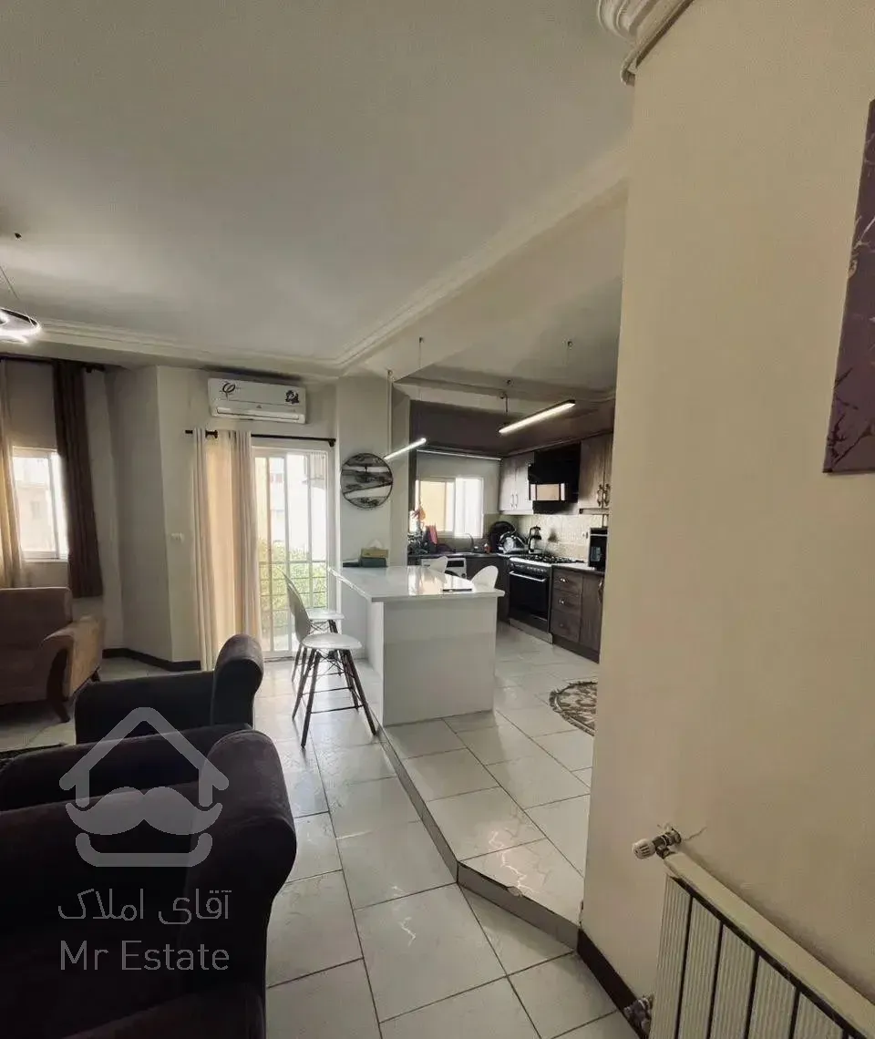 آپارتمان ۸۵ متری گلچین‌سرا