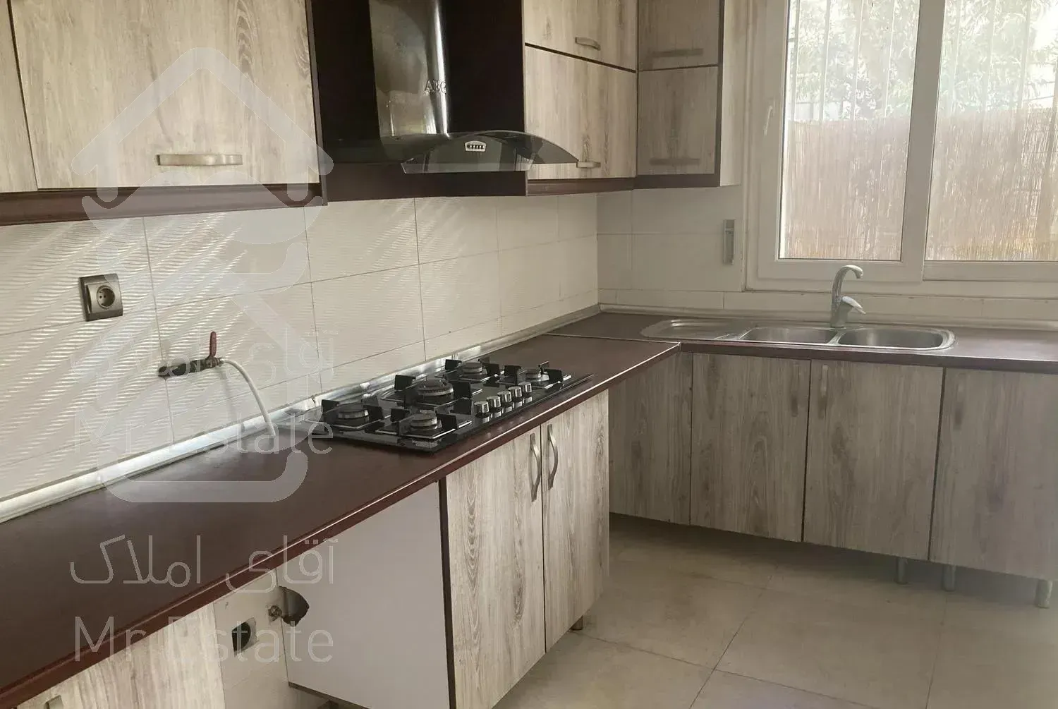 اپارتمان/135متری/3خواب مستر