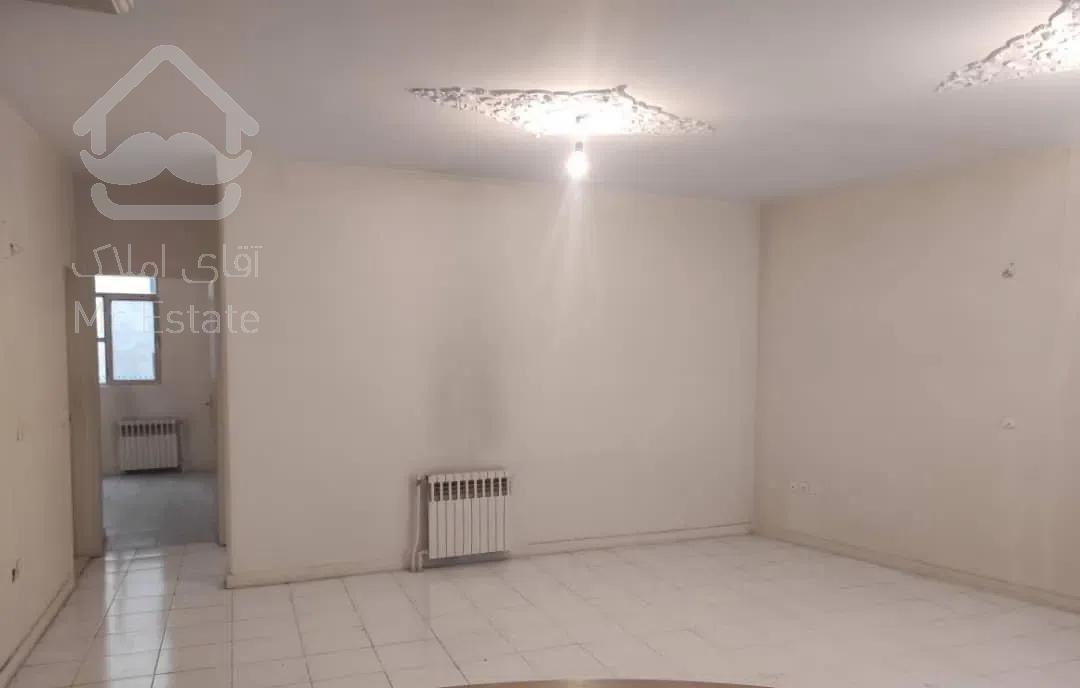 اپارتمان ٨٥متر دو خوابه دولت