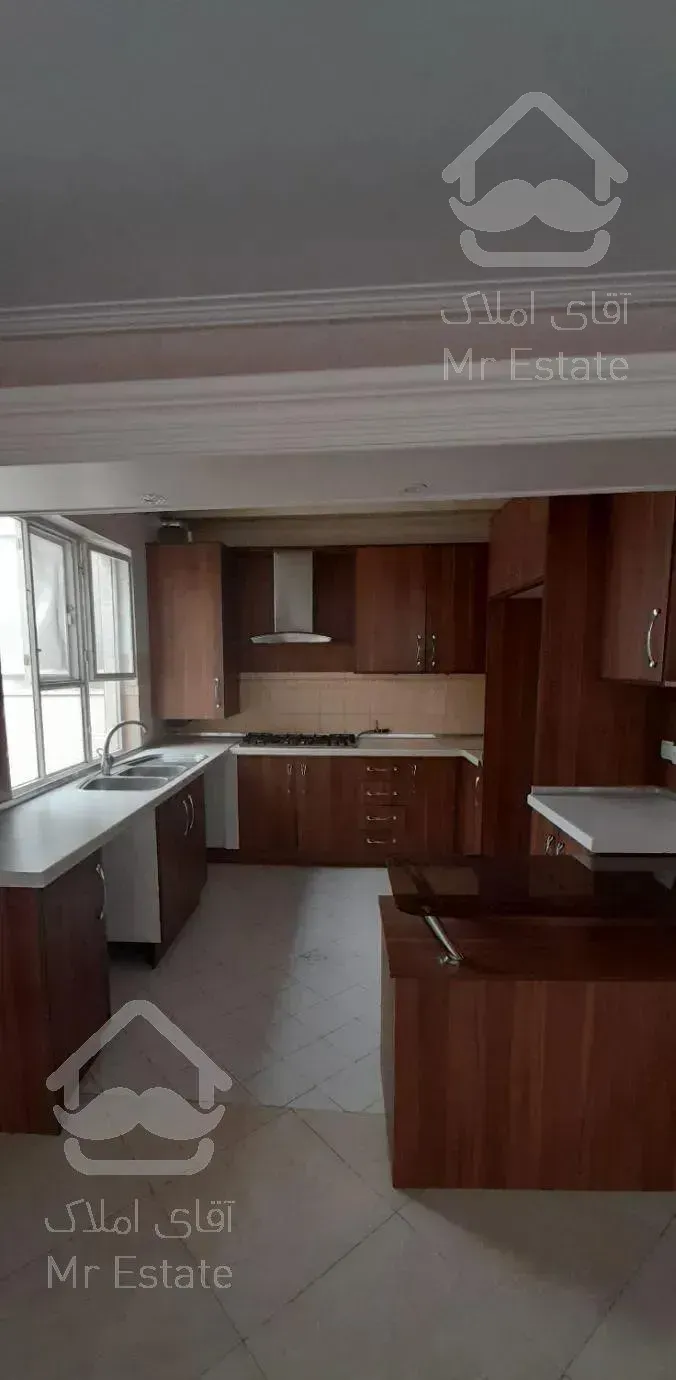 ۱۱۰ متر ۲خواب بازسازی شده   (پارکینگ انباری بالکن)