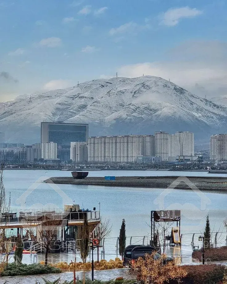 ثبت سهام ۴۰ متری برج هایپرلوکس دریاچه چیتگر