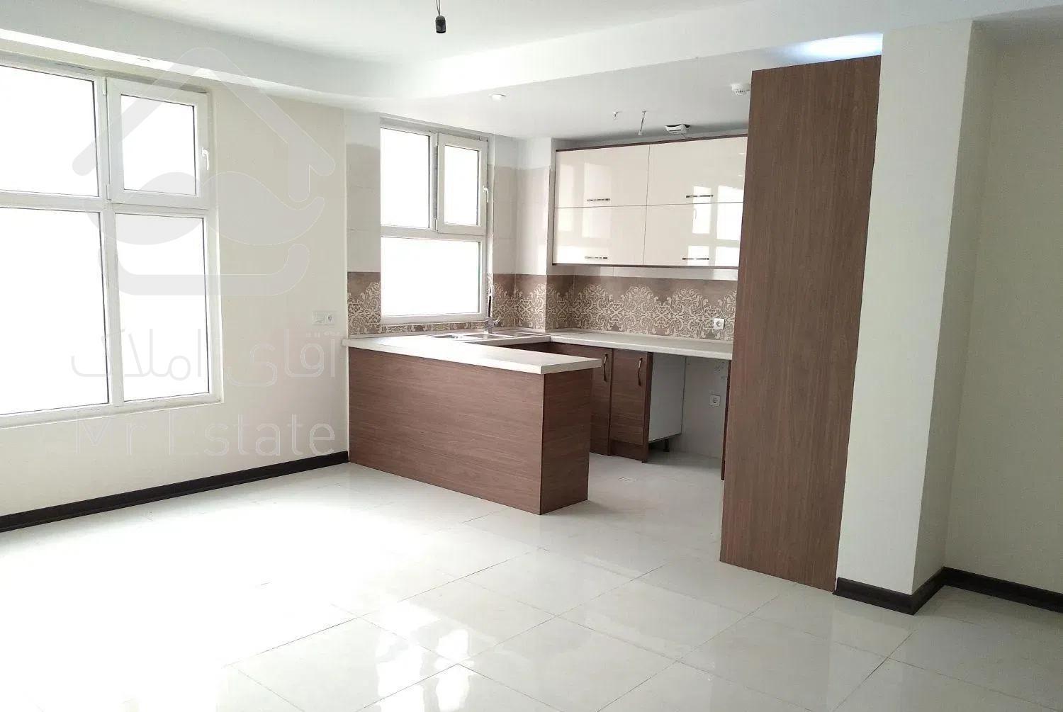 ۷۶ متر/ خوش نقشه/سالن پرده خور/ شهران جنوبی