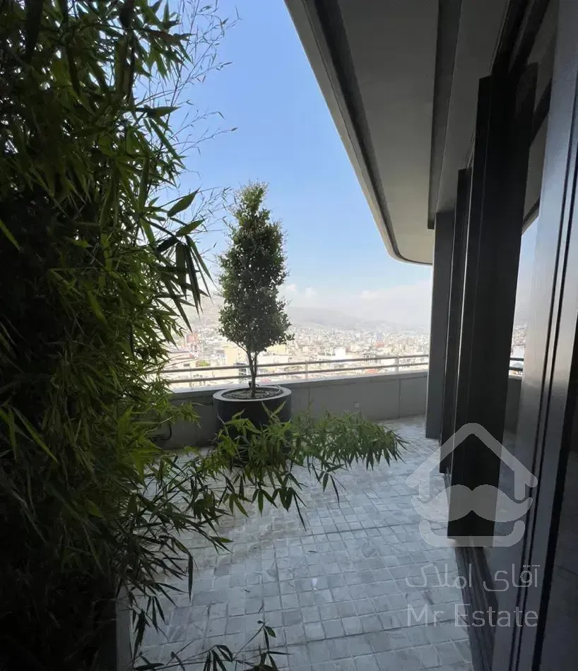 ۲۵۰متر با ویو ابدی ۳پارکینگ سندی