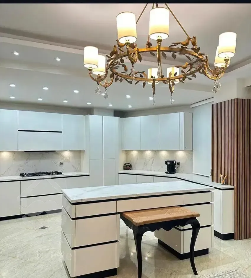 ۱۶۰متر/۳خواب/فرمانیه/ قشنگ و دلباز