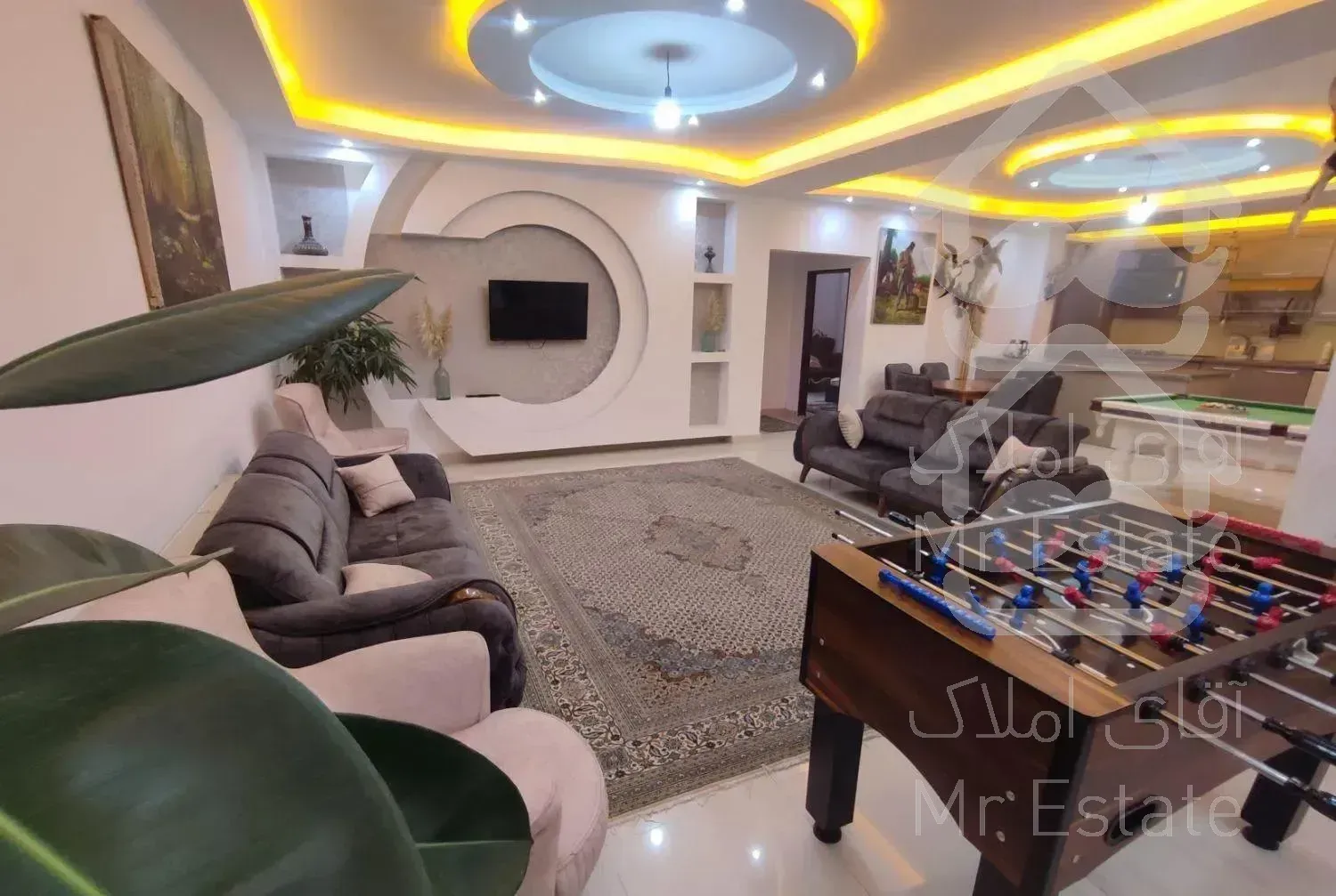 ویلا باغ استخردار در انزلی .باغ سفید(مالک هستم)