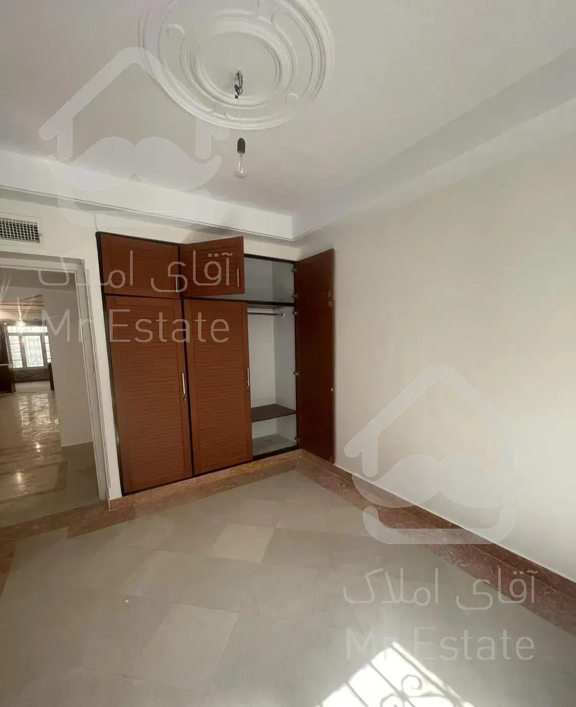 ١٥٥ متری/ ٣ خوابه/ عادل و زرین