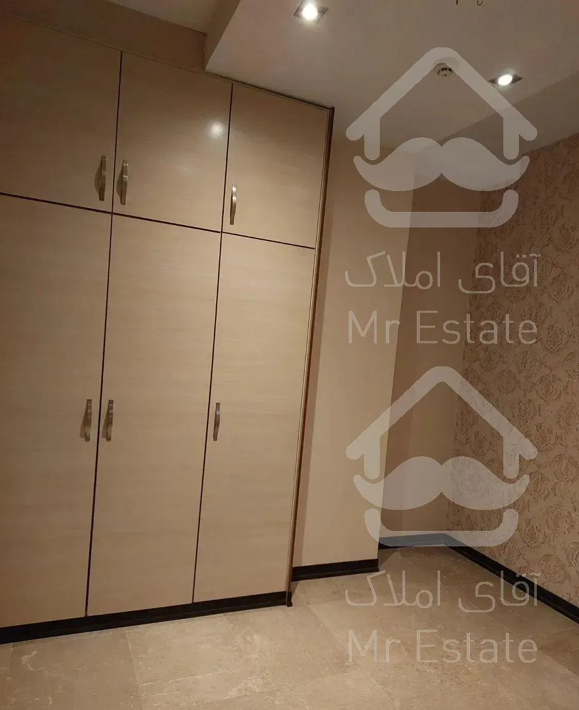 ۹۳ متر اشرفی باهنر