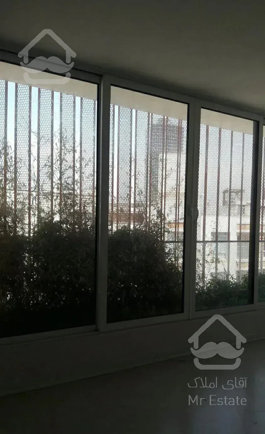 ۱۲۵ متر  ۳ خ  ونک  / شیراز شمالی /