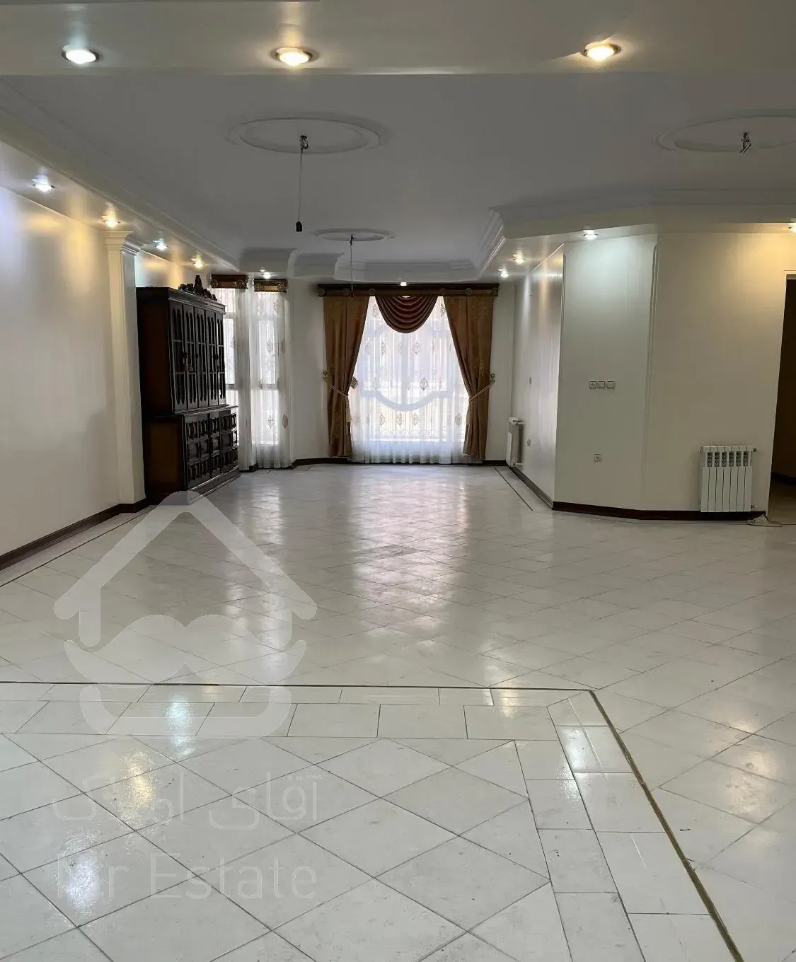 165 متر روبه آفتاب تک واحدی