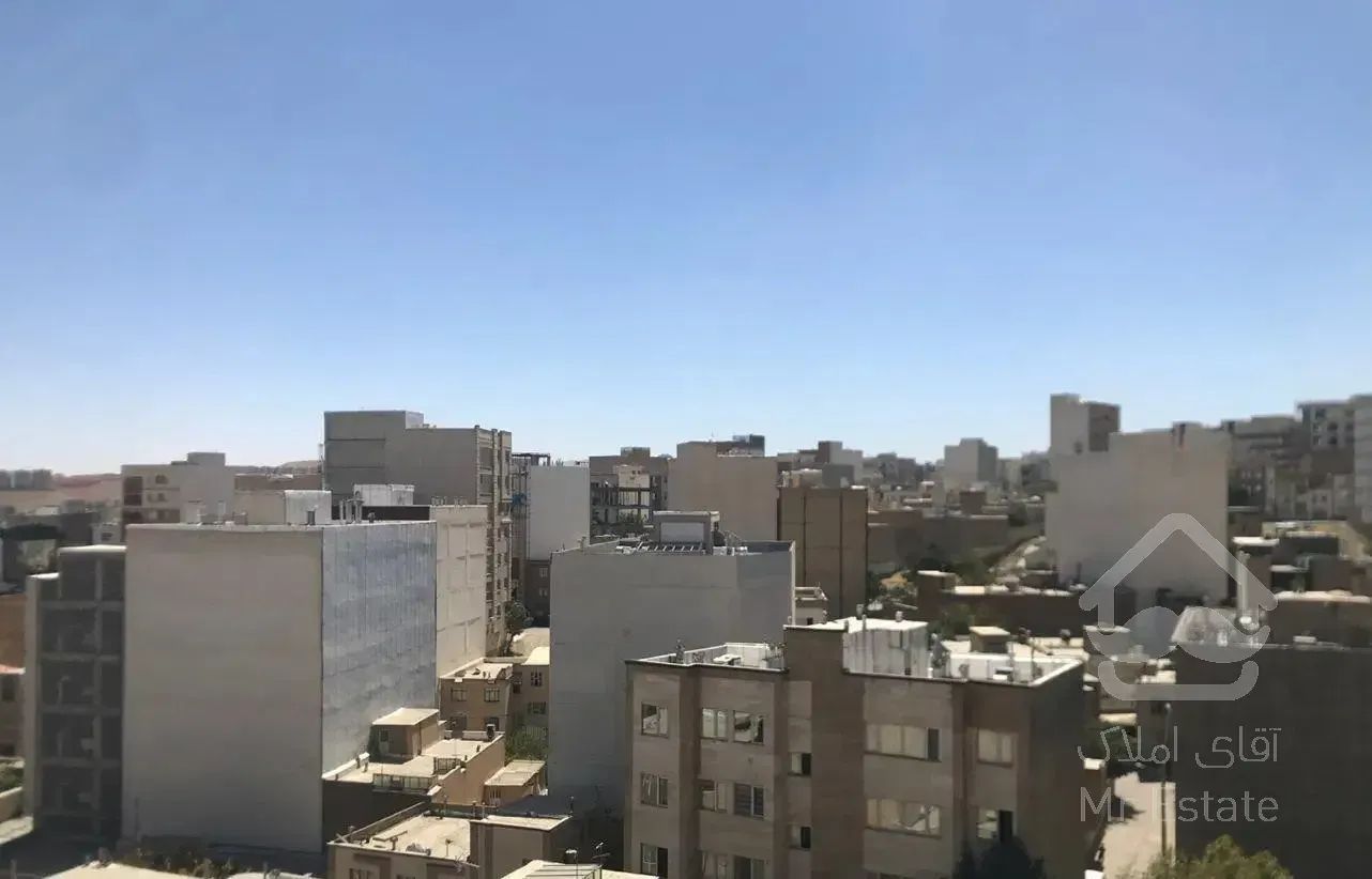 ۱۱۱ متری طبقه اول