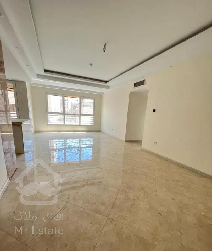 ۱۰۰متر سه خواب/سه نبش/کلید نخورده/