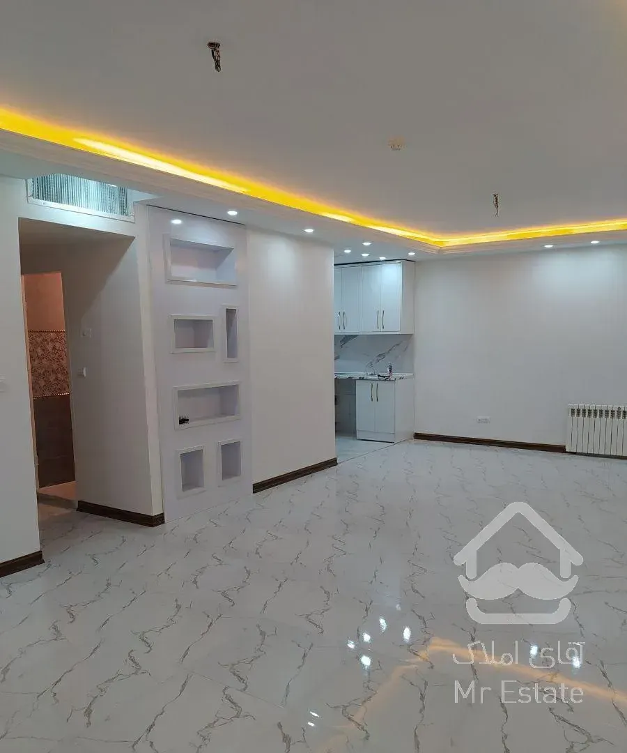 93 متر سعادت اباد