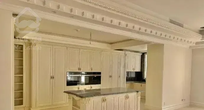 270 متر،فول امکانات،ویو بی نظیر،سازه ای فاخر،پونک