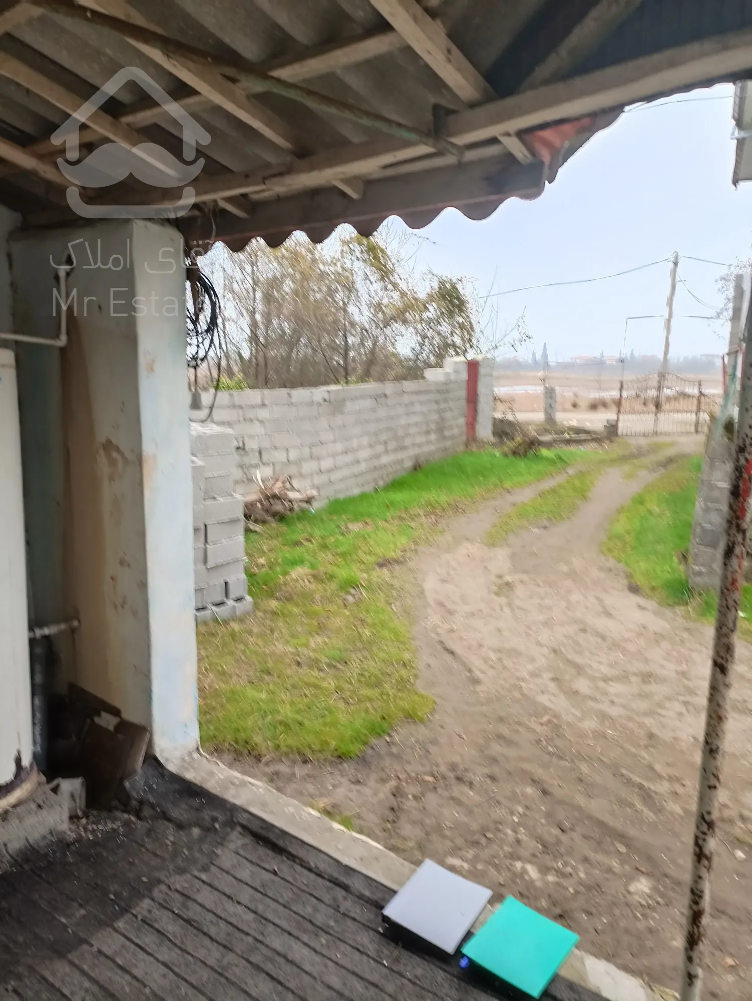 خانه و محوطه ساحلی