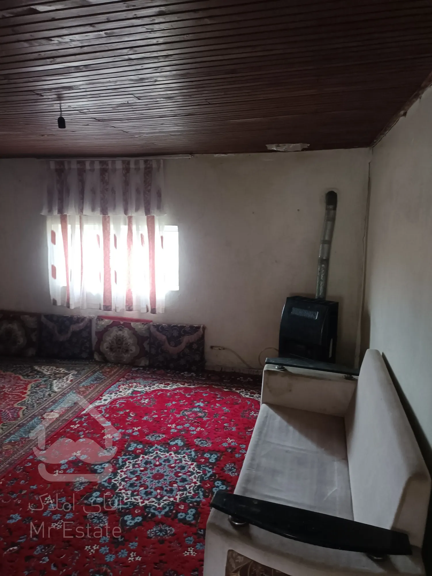 خانه و محوطه ساحلی