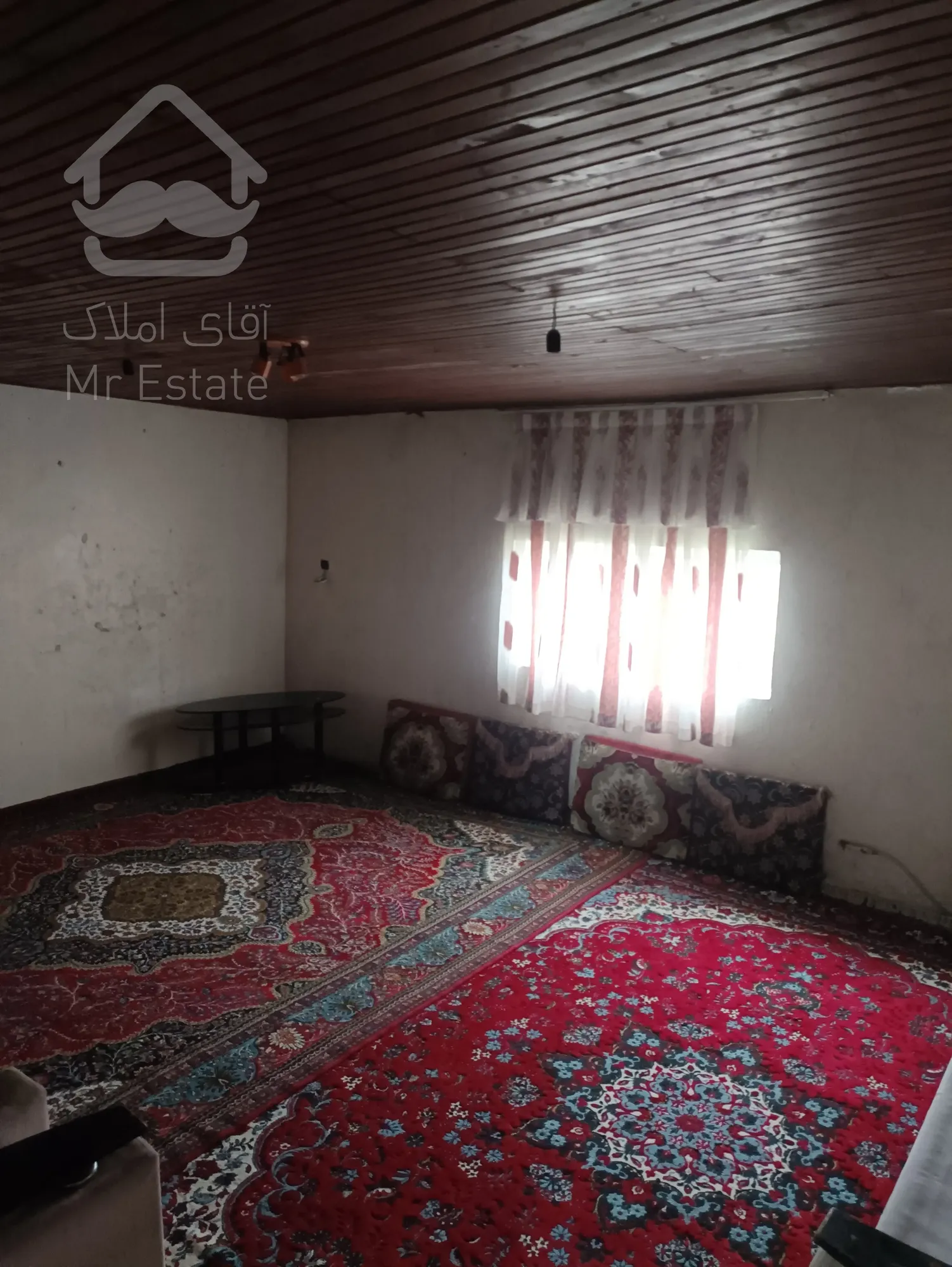 خانه و محوطه ساحلی