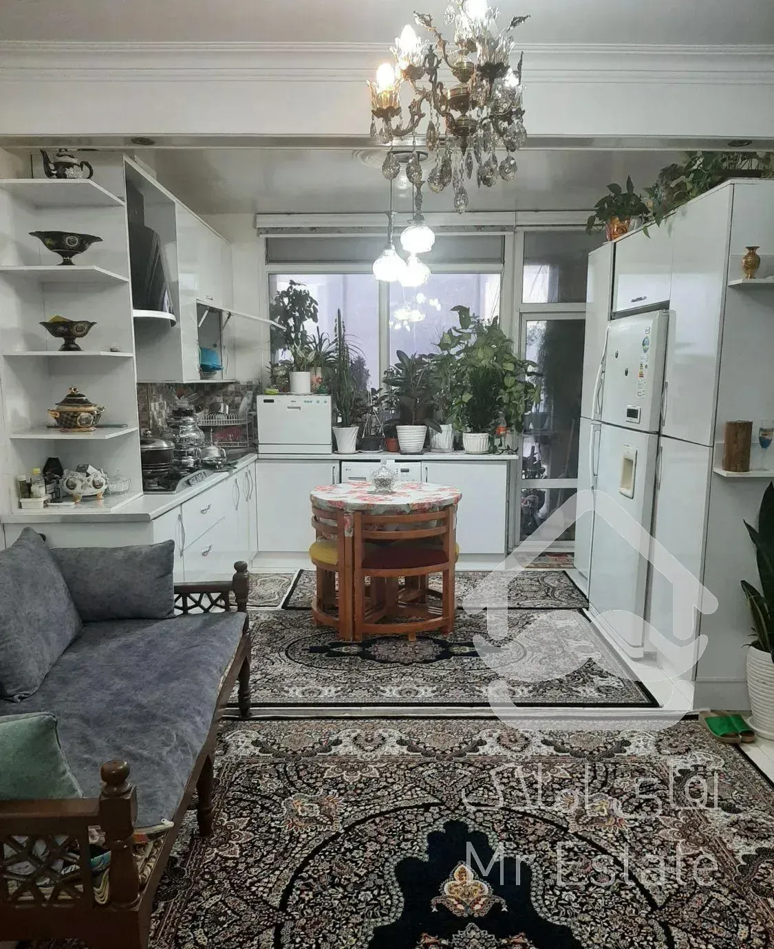 آپارتمان ۷۵ متری واقع در بلوار چمران