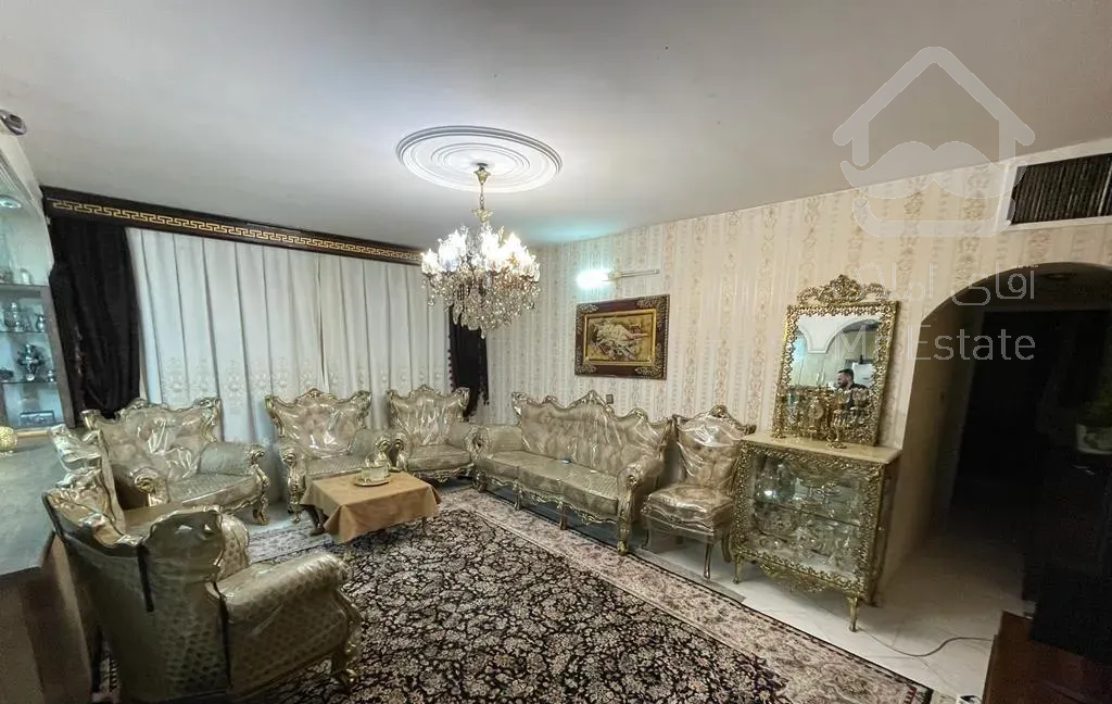 چهارباغ شرقی ٨٠ متر تک واحدی طبقه اول