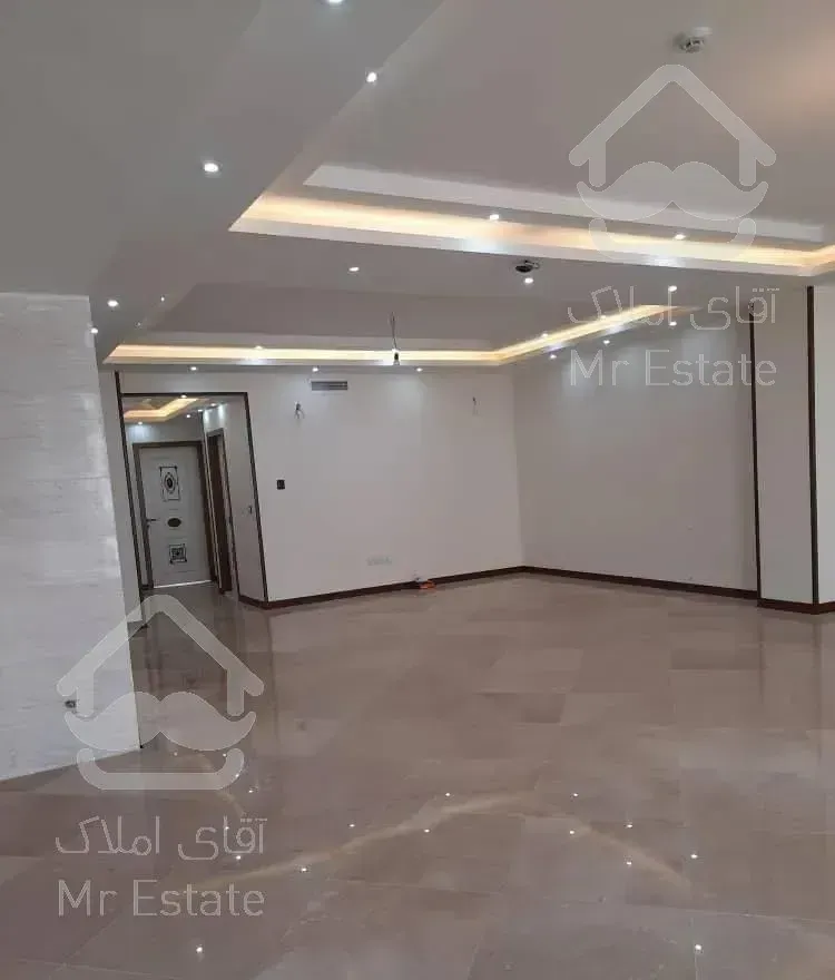 ۱۳۰متر ۲خواب/ نورگیر مستقیم جنوب