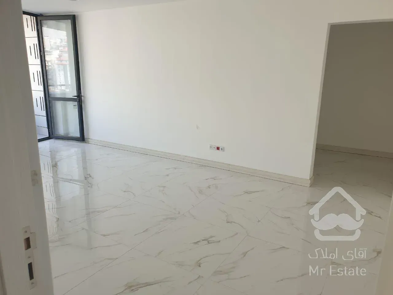 اجاره و رهن دفتر کار سند اداری پاسداران 160  متر اکازيون