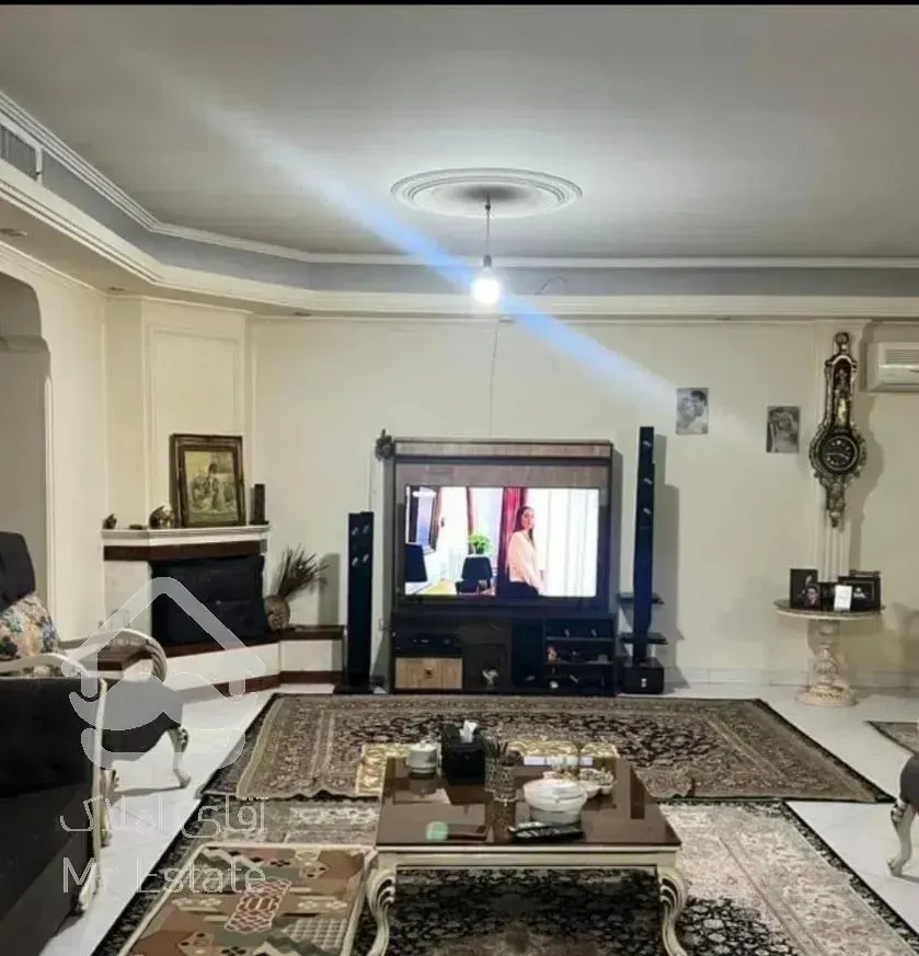 129متر سه خواب تک واحدی پارکینگ دار تهرانشزق