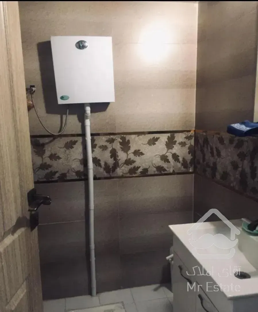 قلهک/105متر 2خواب/نوساز/جنوبی/مناسب مجرد