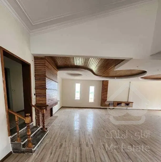 باغ ویلااستخردار%540متری*سنددار/شهرک برند