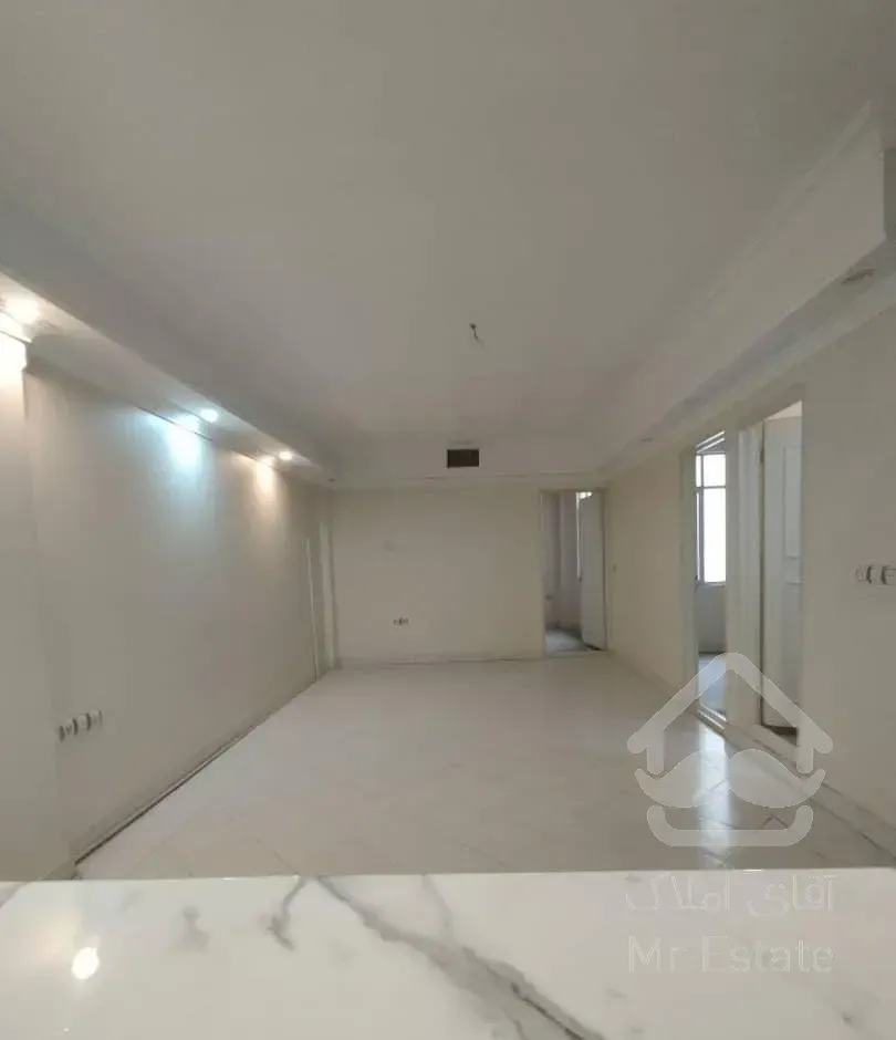 ۷۰متر/دو خواب/تکواحدی/پارکینگدار