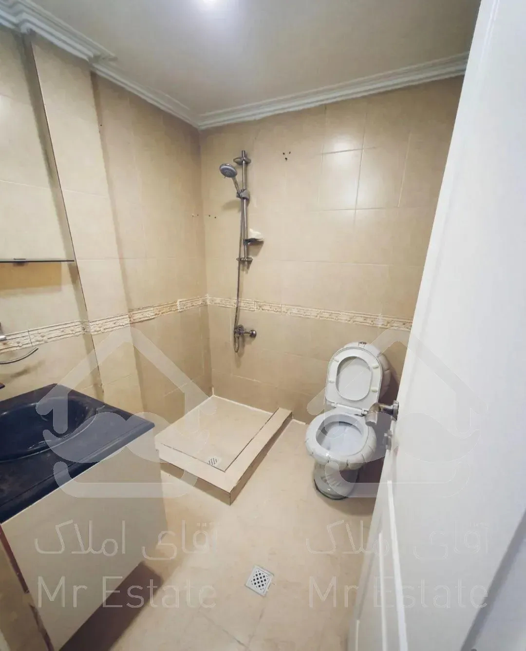 رهن آپارتمان ۱۰۳ متری سعادت آباد