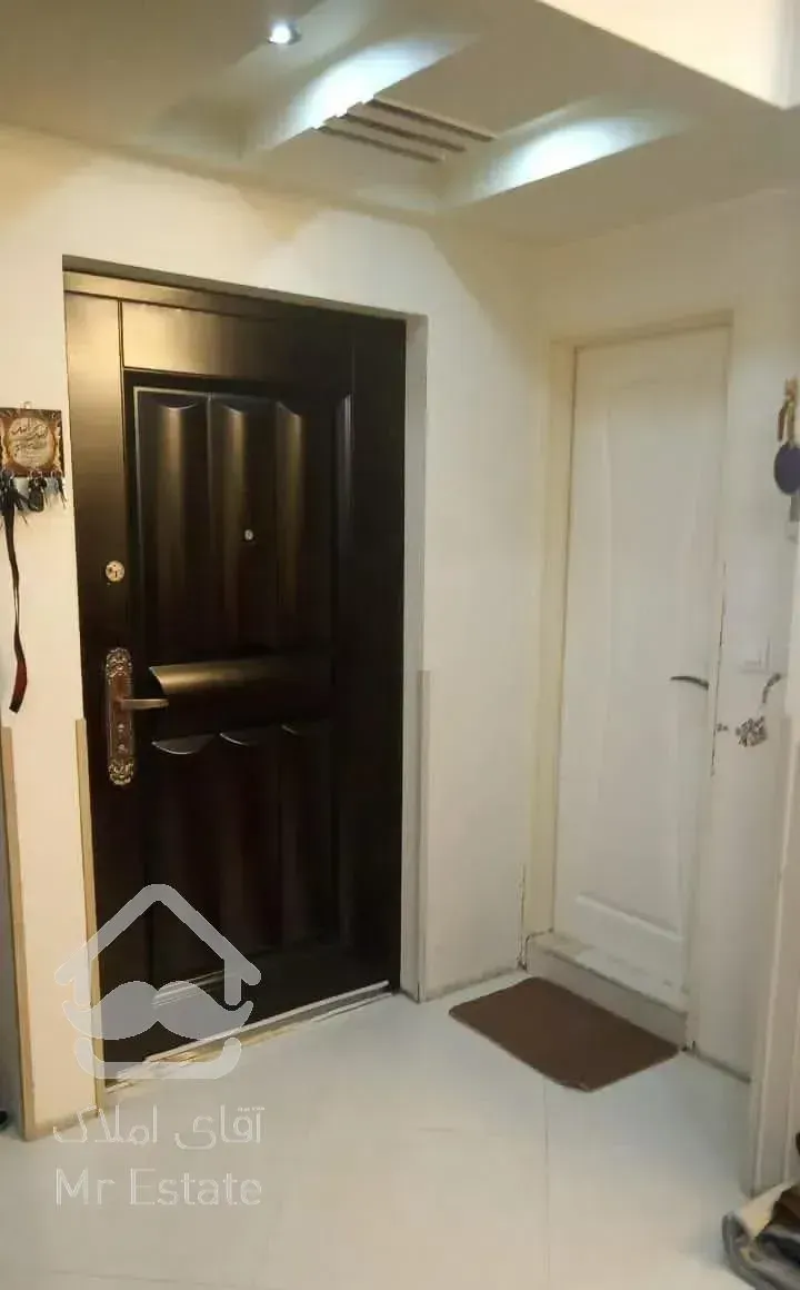 83 متر دوخوابه تهرانپارس