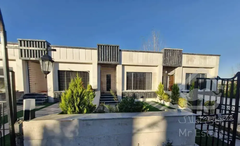 ویلا همکف دوخواب 151 متری شهرکی سند تک‌برگ