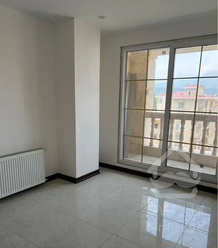 فروش واحد ۱۴۰ متری نوساز طبقه ۵ با ویو زیبا