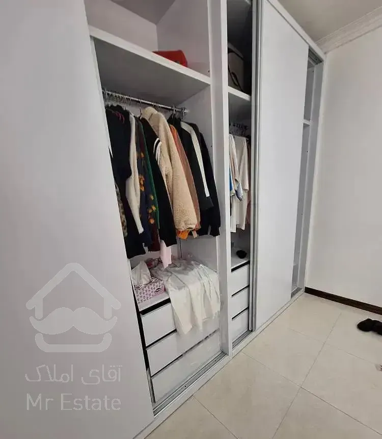 آپارتمان با نورگیر  /۳ خواب ۱۴۶متری /تاپ لوکیشن