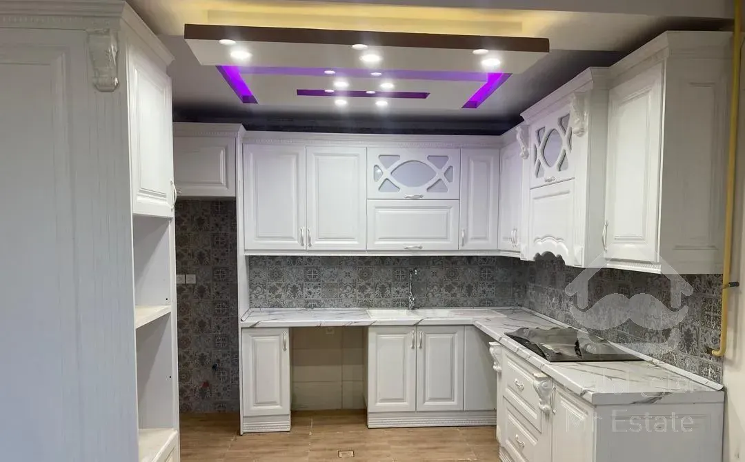 ویلا لوکس استخر دار خوش نشین با سند تک برگ درساحل