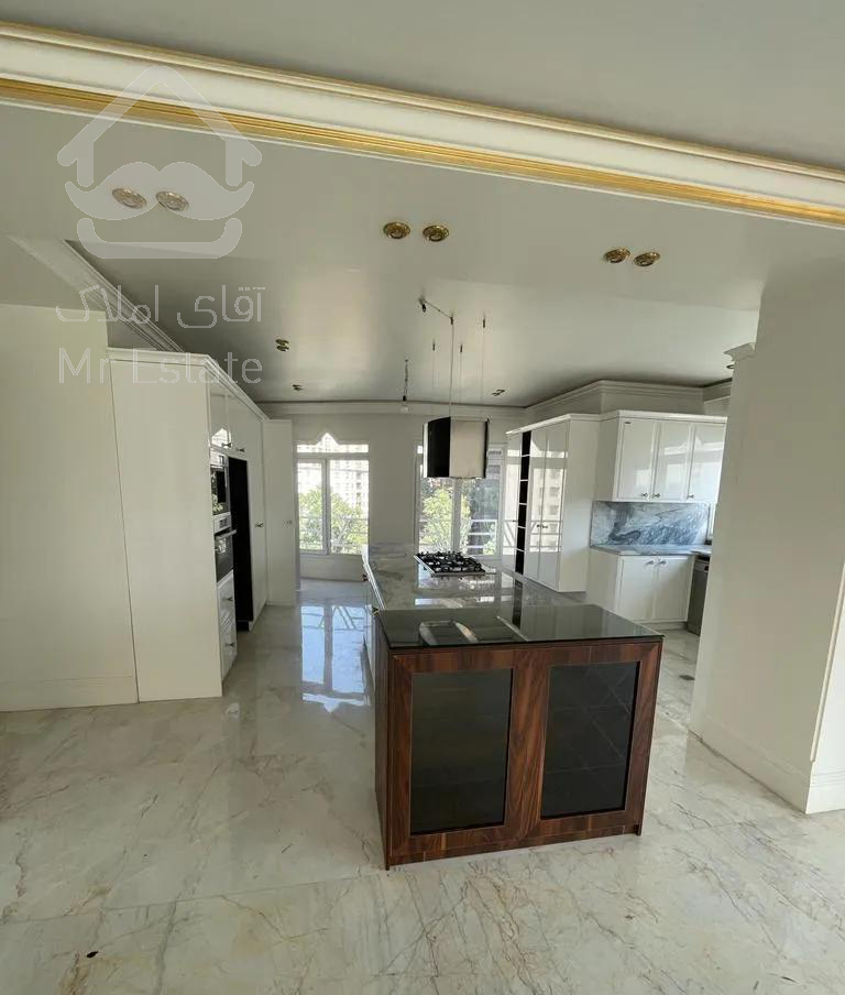 اپارتمان ۱۴۰ متر (طبقه ۱۱)