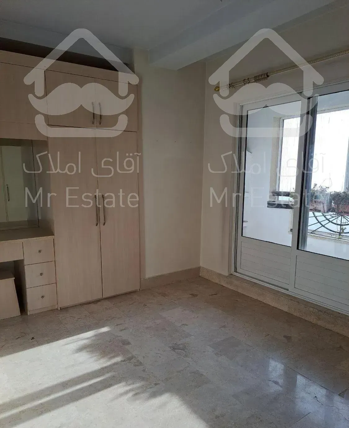 ۱۲۶ متر ۲ خوابه دید کل تهران بام سعادت آباد