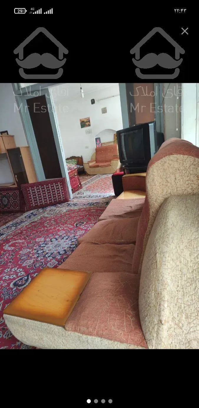 منزل ویلایی بزرگ‌ با ۴ جای پارک در قلب شهر