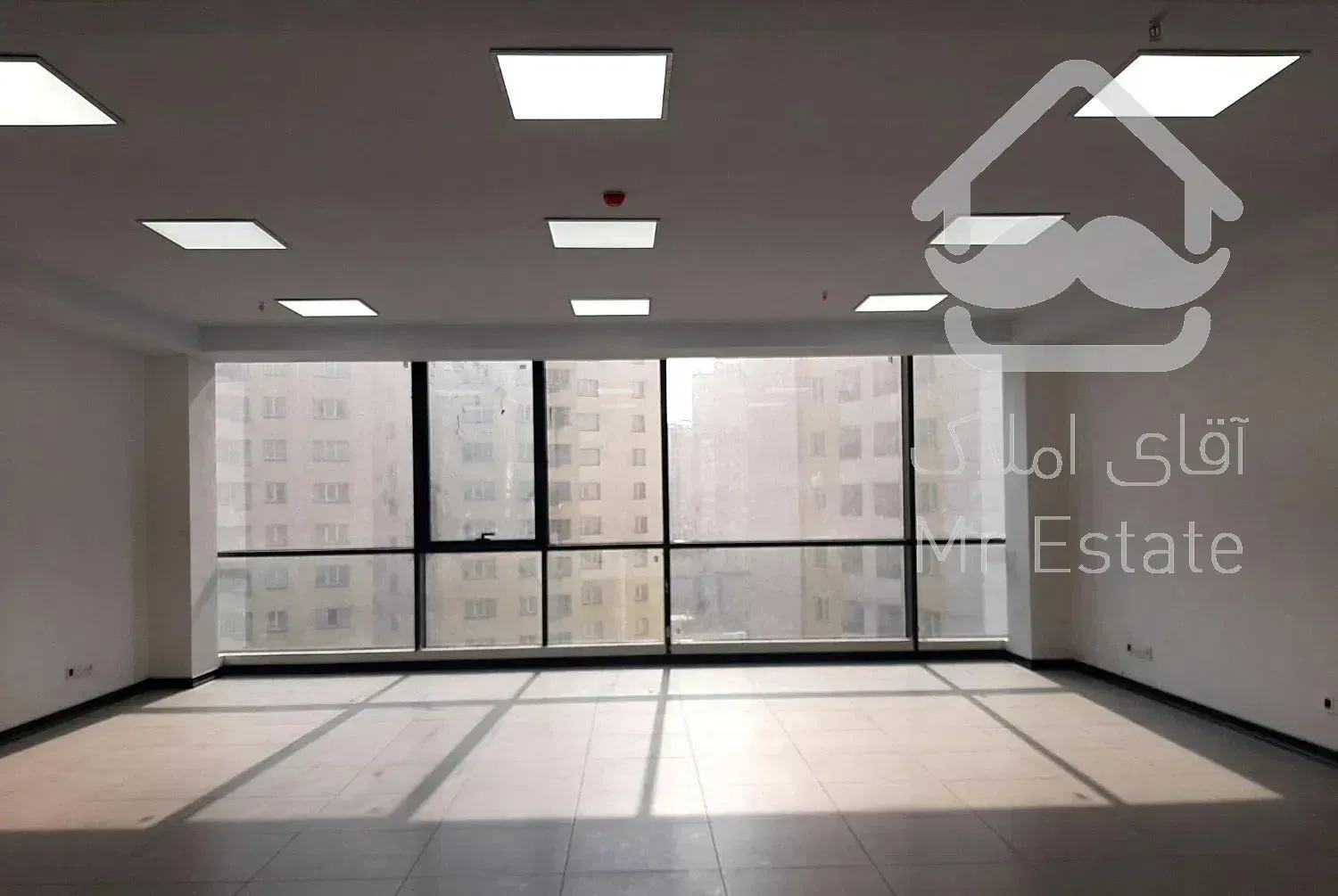 ۹۹متر سند اداری مجتمع آکاداسنتر دریاچه چیتگر