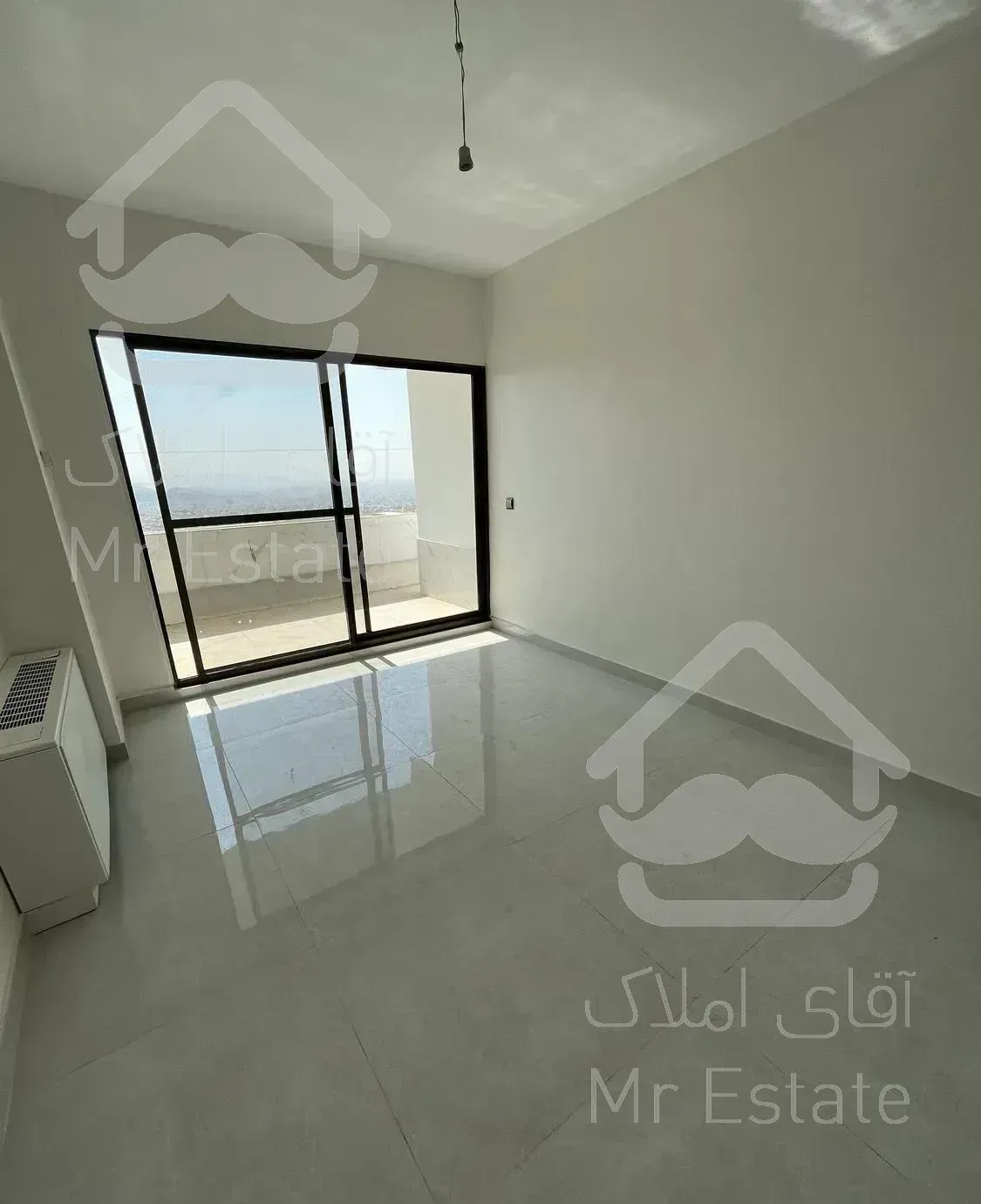 شهرک /  ۱۳۱ متر / ۲خواب/ طبقات /