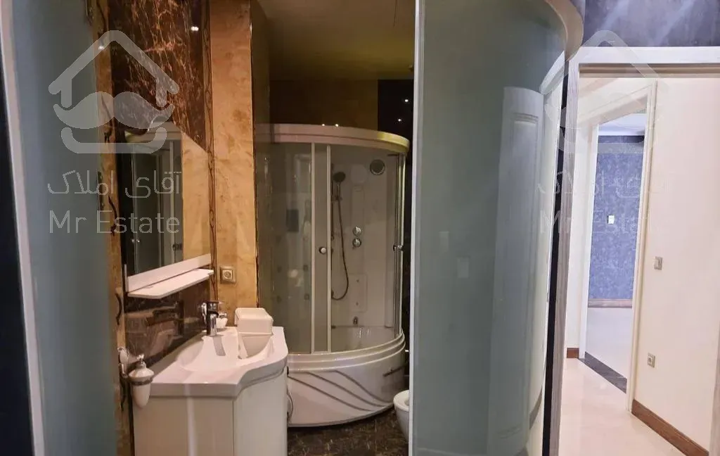 ۲۱۰ متر کامرانیه شمالی