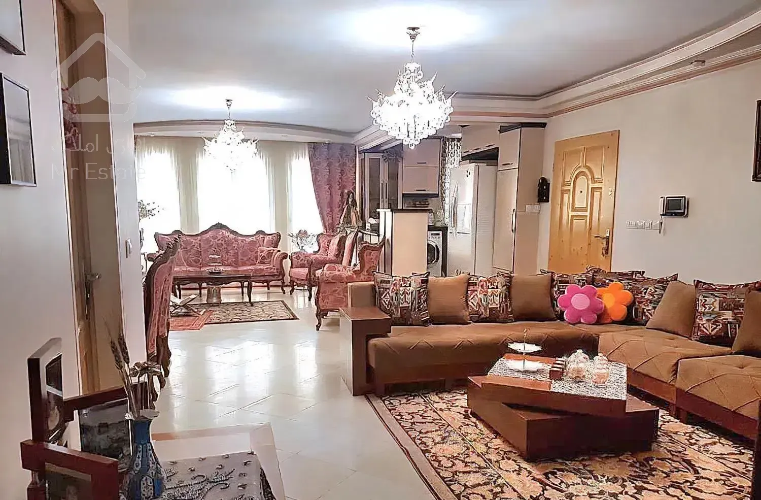 ۹۹متر/طبقه سوم/تخلیه/ فول امکانات