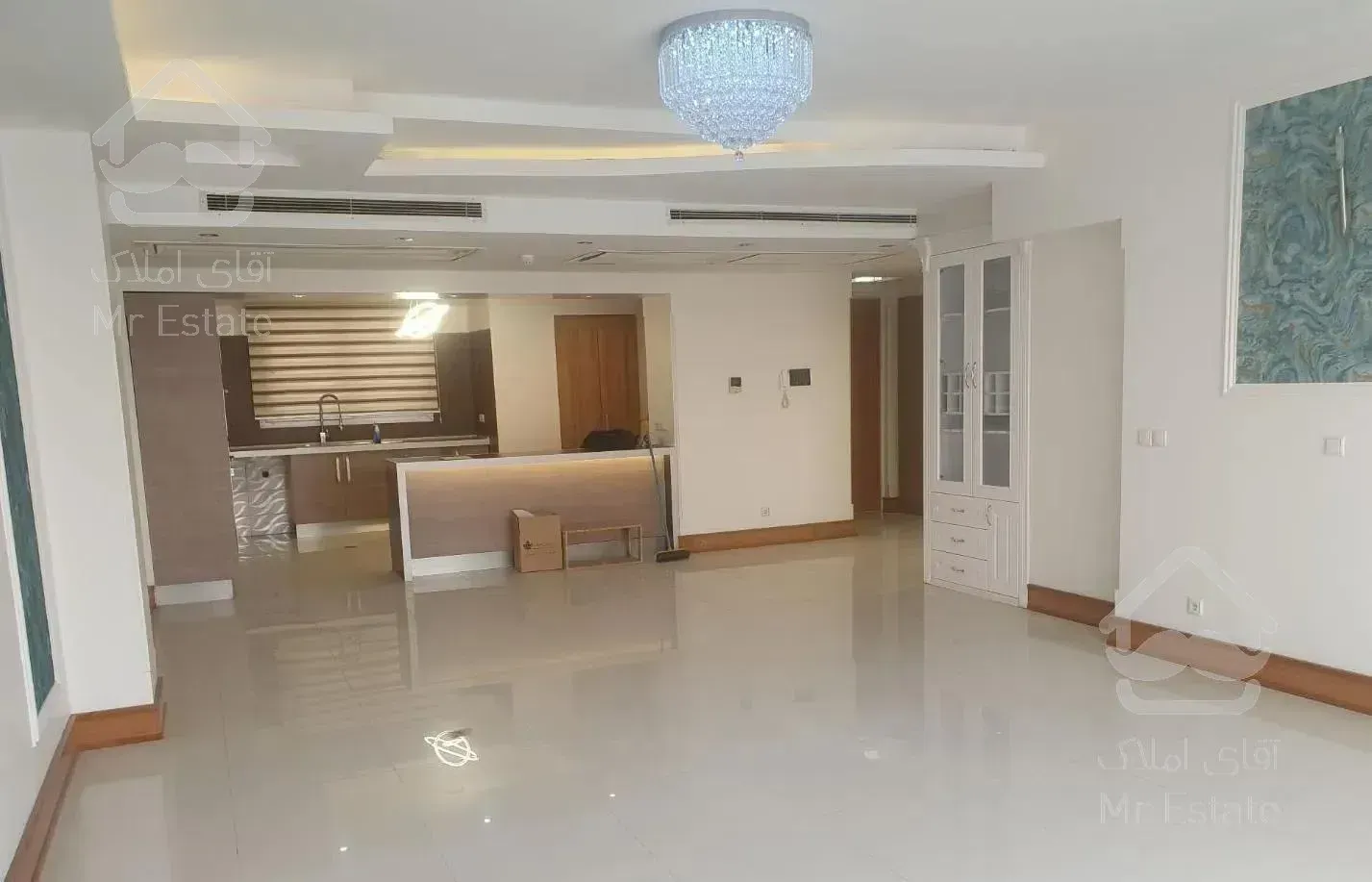 سعادت آباد  ۱۵۰ متر  ۳ خواب  ، فراز