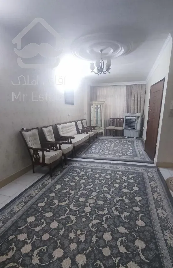 80 متری / داخل حاشیه / تمیز