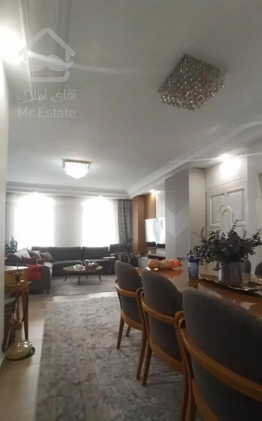 اپارتمان ۸۳متری /تاپ لوکیشن /بازسازی شده