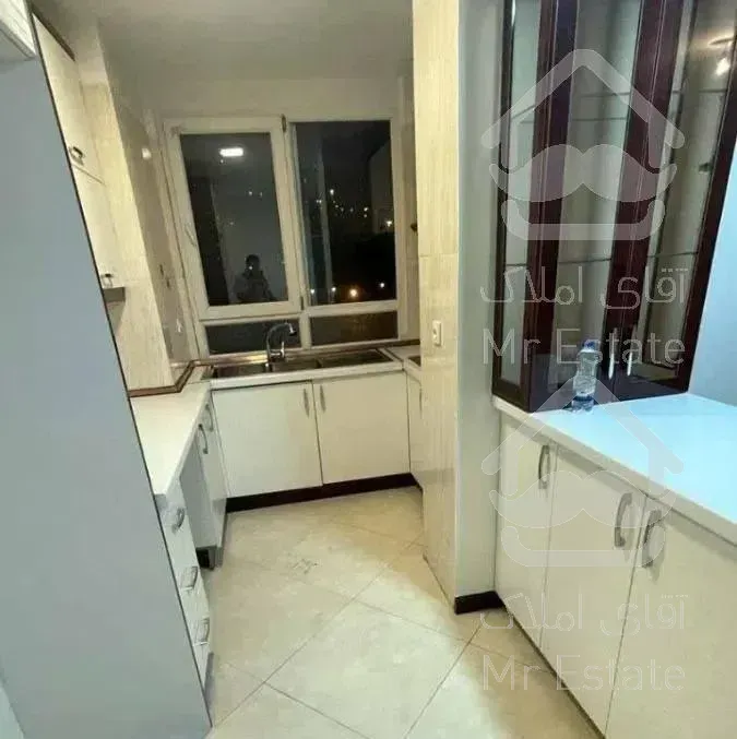 ۸۵ متر / ازگل / برج باغ/ خوش نقشه/ ویو دلنشین